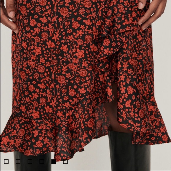 Maje satin red and black floral skirt, never worn, sz 34/00 - Picture 4 of 8